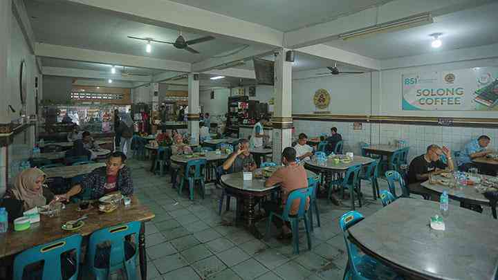 Warung Kopi di Jalan Ir Juanda: Saingan Rival Saat Citimall Datang